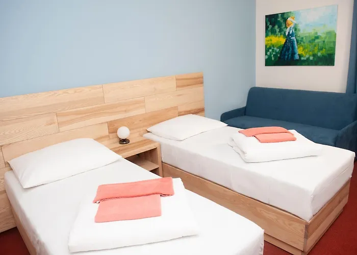 Hotell Aurum 4*
